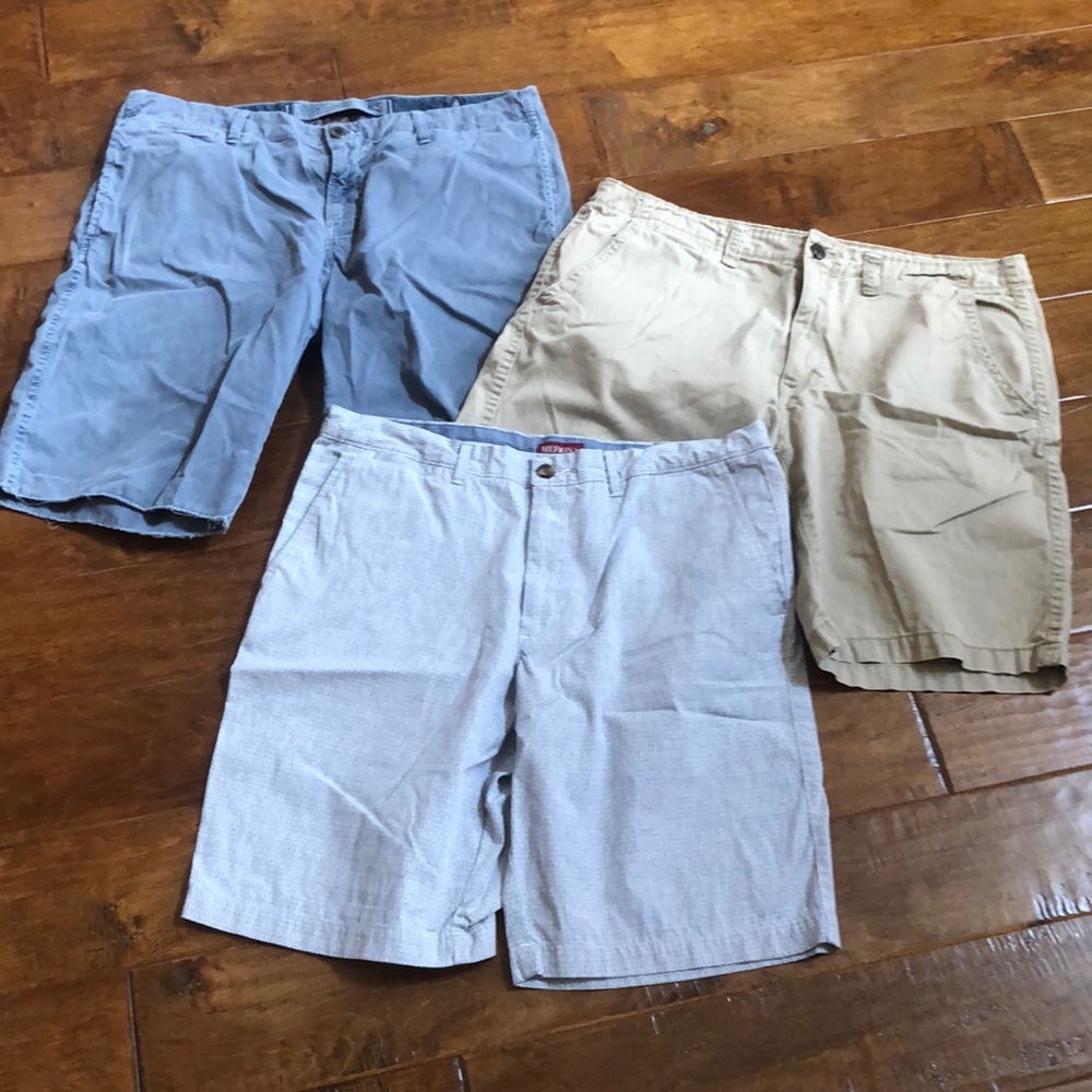 Mens Size 36 LOT 3 Pairs Cotton Shorts Arizona Khaki Blue Paperbacks Gray Merona